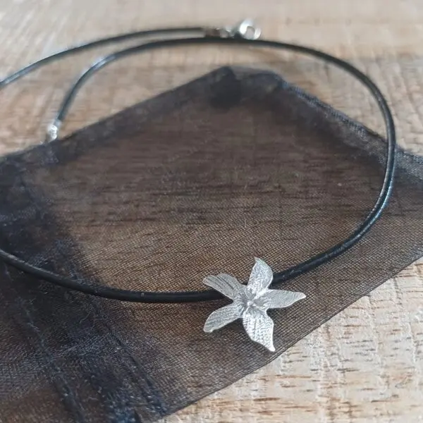 Pendentif fleur d'été
