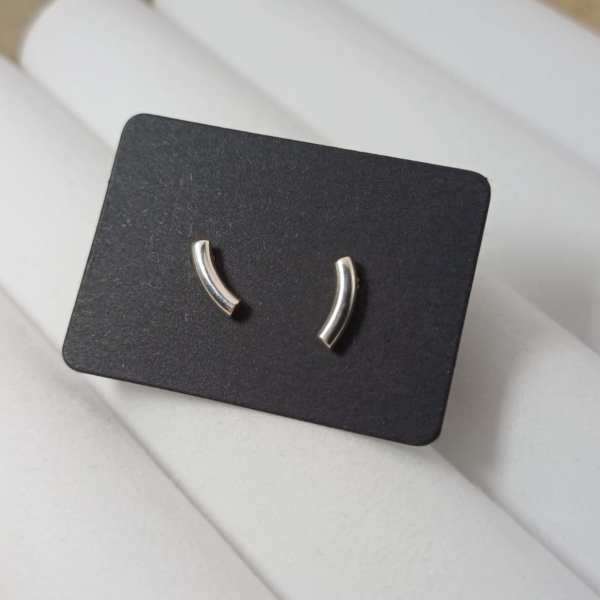 clous d'oreilles brin d'argent