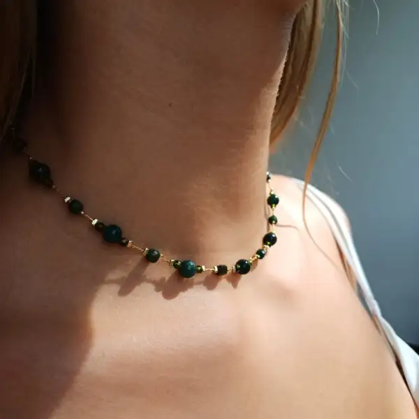 Collier De Pierres Vertes